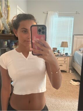 Women's Short Sleeve Crop Top -Baby Pink